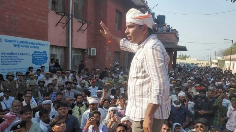 पायलट समर्थक युवा नेता नरेश मीणा की गिरफ्तारी पर मचा है बवाल, परिवार बैठा अनशन पर NewsTak