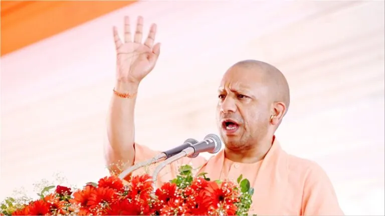 Rajasthan में योगी के मंत्री ने जताई CM बनने की इच्छा, गहलोत को दी वृद्धाश्रम जाने की सलाह 