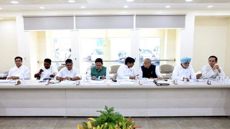 Rajasthan Election 2023: CEC ने 100 उम्मीदवारों के नामों पर लगाई मुहर, जल्द जारी होगी लिस्ट First list of 100 candidates of Rajasthan Congress: