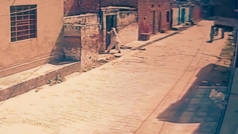हनुमानगढ़ में ससुर ने अपनी ही बहू पर फेंका तेजाब, झुलसने से बचे बच्चे, सामने आई वजह