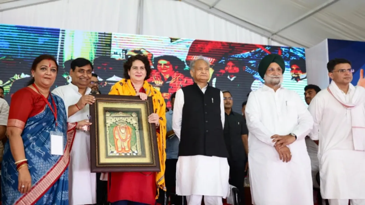 दौसा में प्रियंका गांधी के सामने गहलोत और पायलट ने आपसी मनमुटाव पर इशारा कर कही ये बात NewsTak