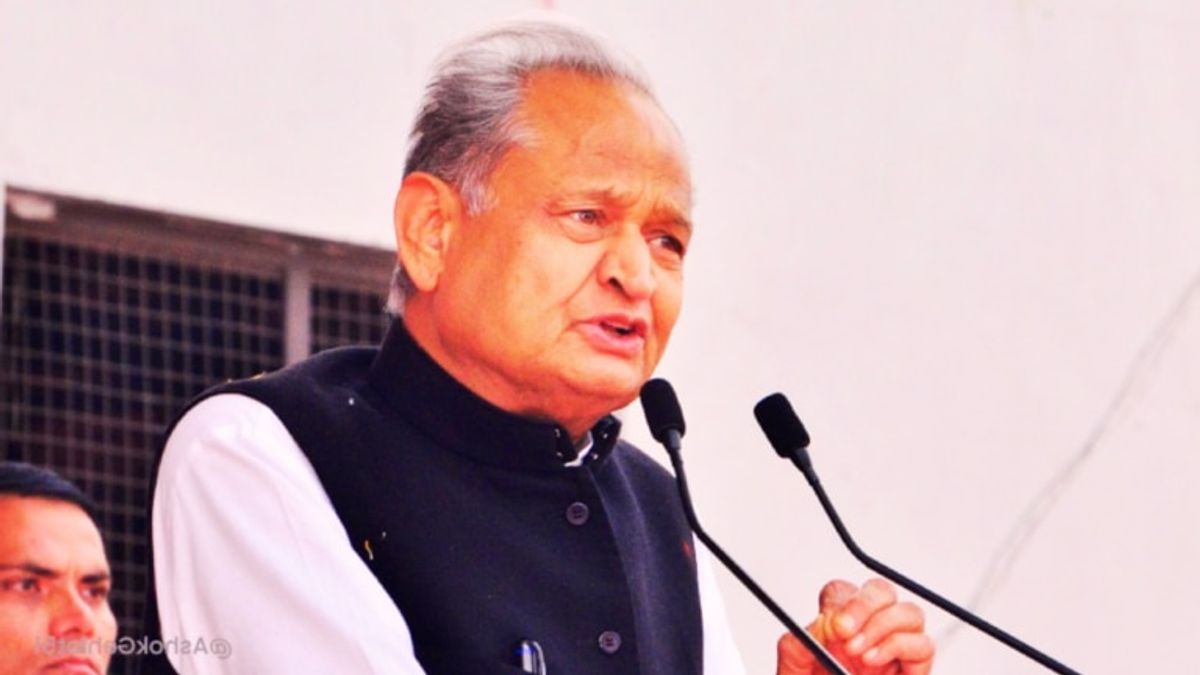 CM गहलोत ने बीजेपी के संकल्प पत्र पर उठाया बड़ा सवाल, बोले- BJP आई तो RGHS बंद होगा CM गहलोत ने बीजेपी के संकल्प पत्र पर उठाया बड़ा सवाल, बोले- BJP आई तो RGHS बंद होगा