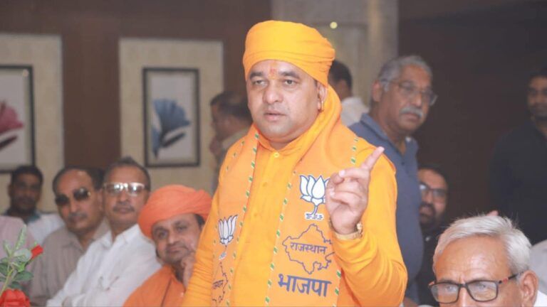 Rajasthan Election: बालक नाथ का आपत्तिजनक बयान, बोले - 'तिजारा में भारत-पाकिस्तान का मैच, यहां जीत की लड़ाई नहीं'