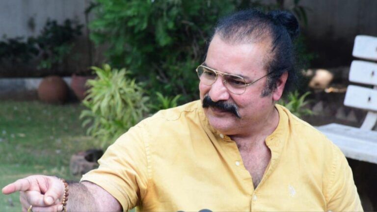 पूर्व मंत्री खाचरियावास ने बीजेपी को घेरा, बोले- पीएम मोदी का वादा राज्य के पहले बजट में ही फेल Rajasthan Election: प्रतापसिंह खाचरियावास ने BJP नेताओं को दिया श्राप, बोले- 'झूठ बोलेंगे तो जुबान चली जाएगी'