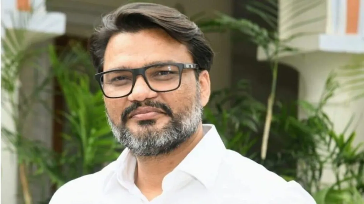 गहलोत के OSD लोकेश शर्मा को दिल्ली हाईकोर्ट से राहत, गजेंद्र सिंह शेखावत ने दर्ज करवाया था केस Rajasthan: गहलोत के OSD लोकेश शर्मा को दिल्ली हाईकोर्ट से राहत, गजेंद्र सिंह शेखावत ने दर्ज करवाया था केस
