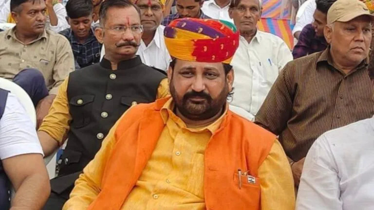 सुखदेव सिंह गोगामेड़ी मर्डर केस का एक आरोपी गिरफ्तार, साजिश का हो गया खुलासा Sukhdev Singh Gogamedi: सुखदेव सिंह गोगामेड़ी मर्डर केस में पंजाब पुलिस का बड़ा खुलासा, जानें