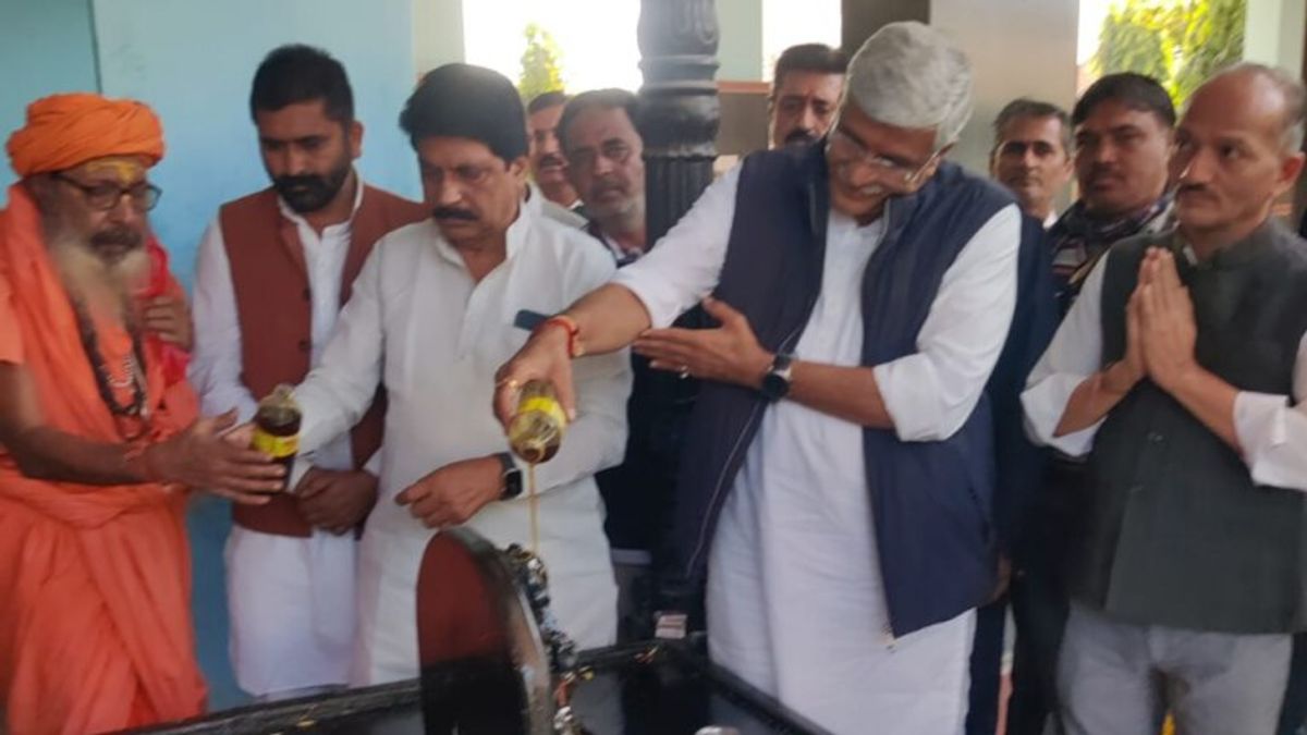 कल हो सकती है विधायक दल की बैठक, इधर शेखावत पहुंचे बजरंग बली की शरण में NewsTak