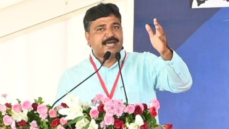 Rajasthan: नेता प्रतिपक्ष टीकाराम जूली बोले- राजस्थान में नहीं चल पा रही सरकार, एक इंजन हुआ फेल Rajasthan: नेता प्रतिपक्ष टीकाराम जूली बोले- राजस्थान में नहीं चल पा रही सरकार, एक इंजन हुआ फेल