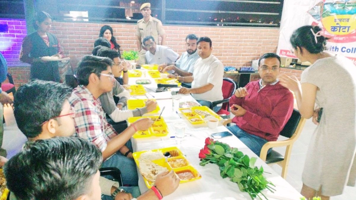 कोचिंग छात्रों ने Kota कलेक्टर रविंद्र गोस्वामी के साथ डिनर पर बताई वो सबसे बड़ी समस्या जिसके सभी हैं शिकार! NewsTak