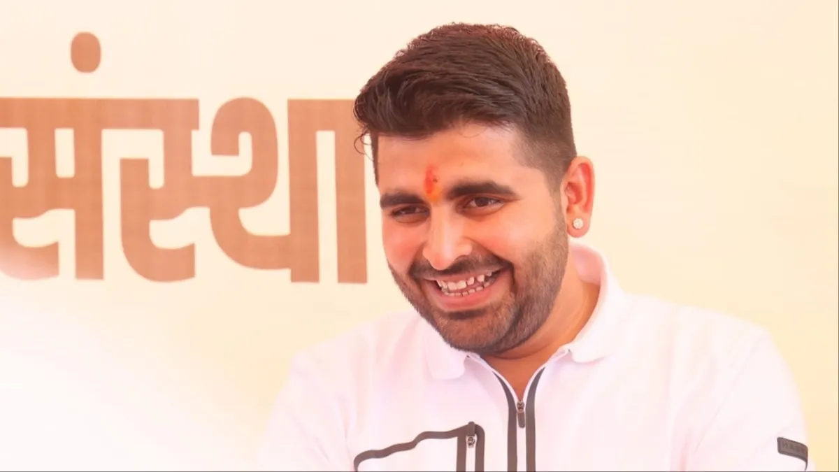 विधानसभा चुनाव के बाद अब लोकसभा में भी इतिहास रचेंगे रविंद्र भाटी! फलोदी सट्टा बाजार ने कर दिया जीत का दावा बाड़मेर-जैसलमेर सीट पर रविंद्रसिंह भाटी ने बढ़ाई BJP की टेंशन, बोले ; भचीड़ बोला देंगे