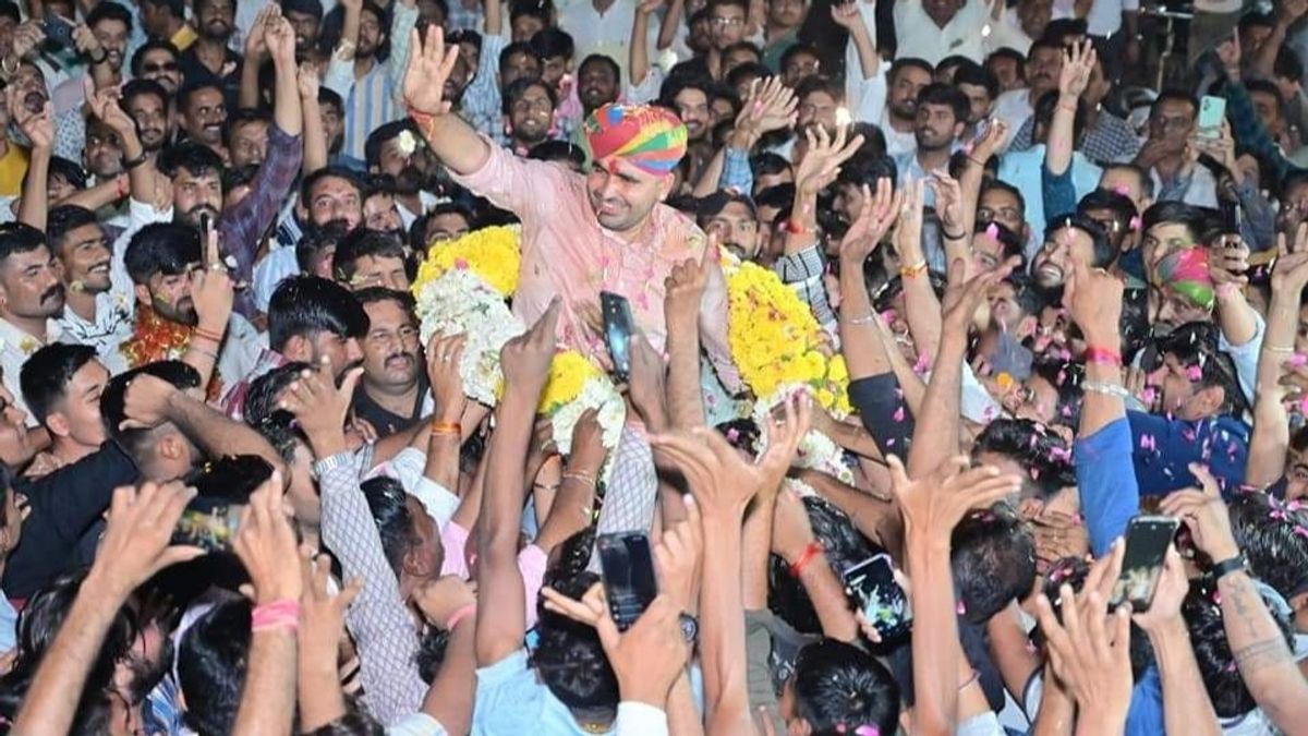 Lok Sabha Election: 26 साल के नौजवान ने बढ़ाई टेंशन! जानिए कौन है रविंद्र सिंह भाटी? NewsTak