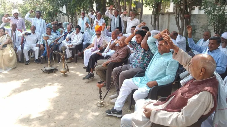 Lok sabha Election: भरतपुर सीट पर हो गया बड़ा खेला! जाटों ने बीजेपी को चुनाव हराने का लिया फैसला कई विधानसभाओं के पंच पटेलों ने 3 लोकसभा सीट पर BJP को हराने की ठान ली.