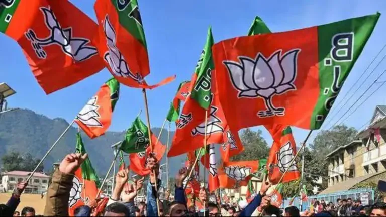 राजस्थान में 20 सीटें भी नहीं जीत पाएगी बीजेपी? लोकसभा चुनाव को लेकर ताजा सर्वे में बड़ा खुलासा! NewsTak