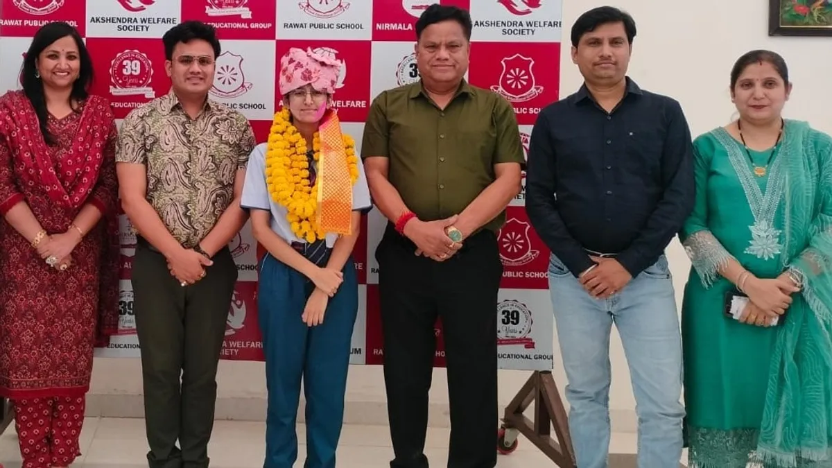 CBSE Board Topper marksheet: जयपुर की रिया ने तीन सब्जकेट्स में हासिल किए 100 फीसदी अंक, देखें मार्कशीट NewsTak