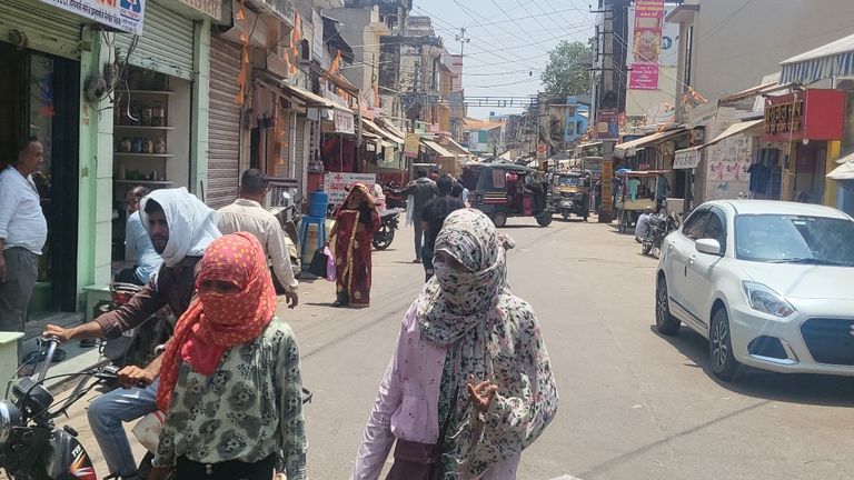 Rajasthan Weather Update: प्रदेश में तीसरा सबसे गर्म इलाका बना फतेहपुर, रिकॉर्ड 46 डिग्री के पार पहुंचा तापमान NewsTak