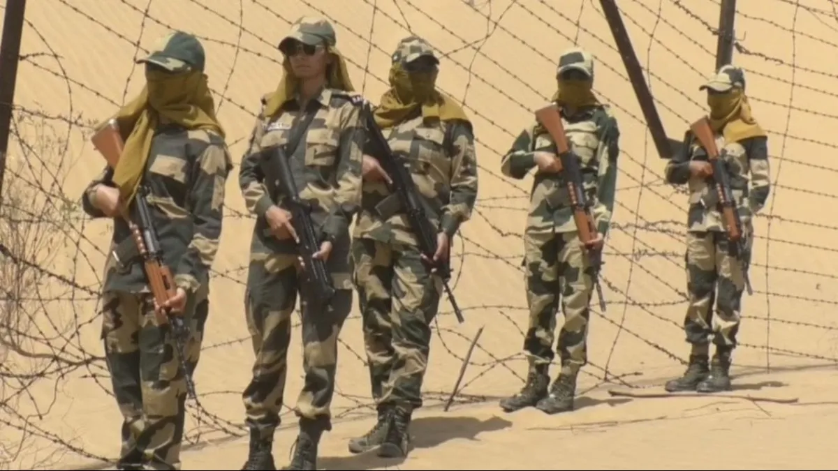 Rajasthan Weather: गर्म रेत से पिघलने लगे जवानों के जूते, बॉर्डर पर हांफने लगा तापमान मापी यंत्र, 56°C के बीच डटी BSF