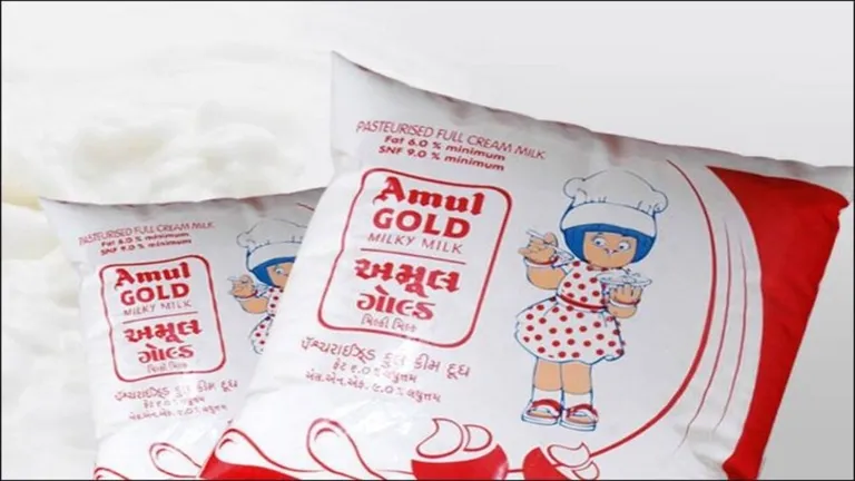 Milk Prices Hike: लोकसभा चुनाव खत्म होते ही महंगा हुआ दूध, अमूल-मदर डेयरी ने बढ़ाए दाम NewsTak