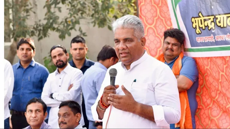 बहुमत से दूर रह गई बीजेपी, अब एनडीए सरकार की क्या होगी तस्वीर? अमित शाह के करीबी नेता ने दिया ये जवाब NewsTak