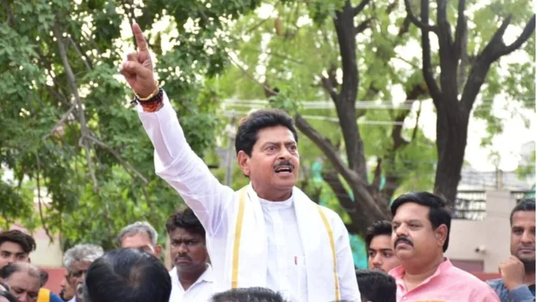 जयपुर में लगे हिंदू पलायन के पोस्टर, BJP विधायक गोपाल शर्मा ने दिया एंग्री रिएक्शन, बोेले- 'मिनी पाकिस्तान नहीं बनने देंगे' gopal sharma
