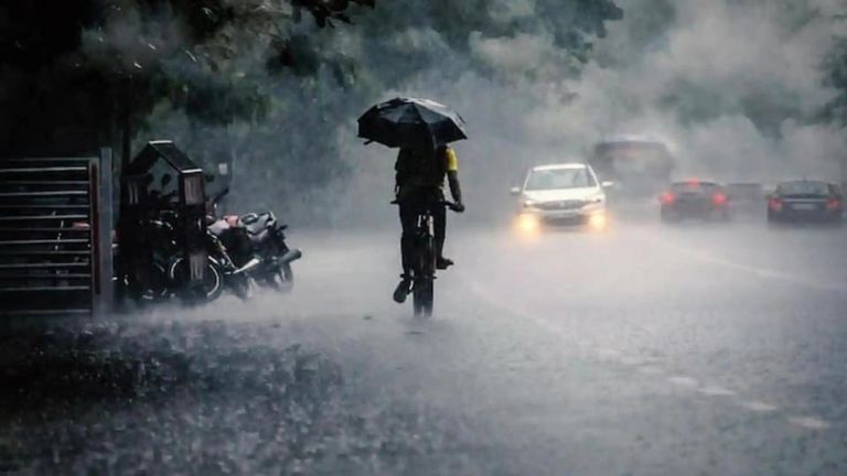 Rajasthan Weather: जयपुर, सीकर समेत कई जिलों में तापमान बढ़ा, 14 जिलों में IMD ने जारी किया बारिश का अलर्ट Rajasthan Weather: जयपुर, सीकर समेत कई जिलों में तापमान बढ़ा, 14 जिलों में IMD ने जारी किया बारिश का अलर्ट