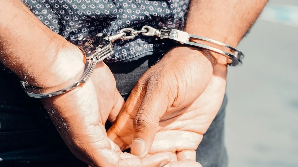 अलवर में एग्जाम देने पहुंचा डमी कैंडिडेट तो प्रोफेसर को हो गया शक और पुलिस ने धर दबोचा, बिहार कनेक्शन आया सामने NewsTak