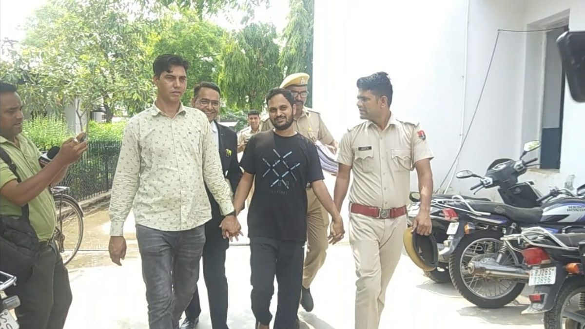 REET Paper Leak: रीट पेपर लीक मामले में हर दिन हो रहे नए खुलासे, आरोपी को 27 जुलाई तक कस्टडी में रखने के आदेश NewsTak