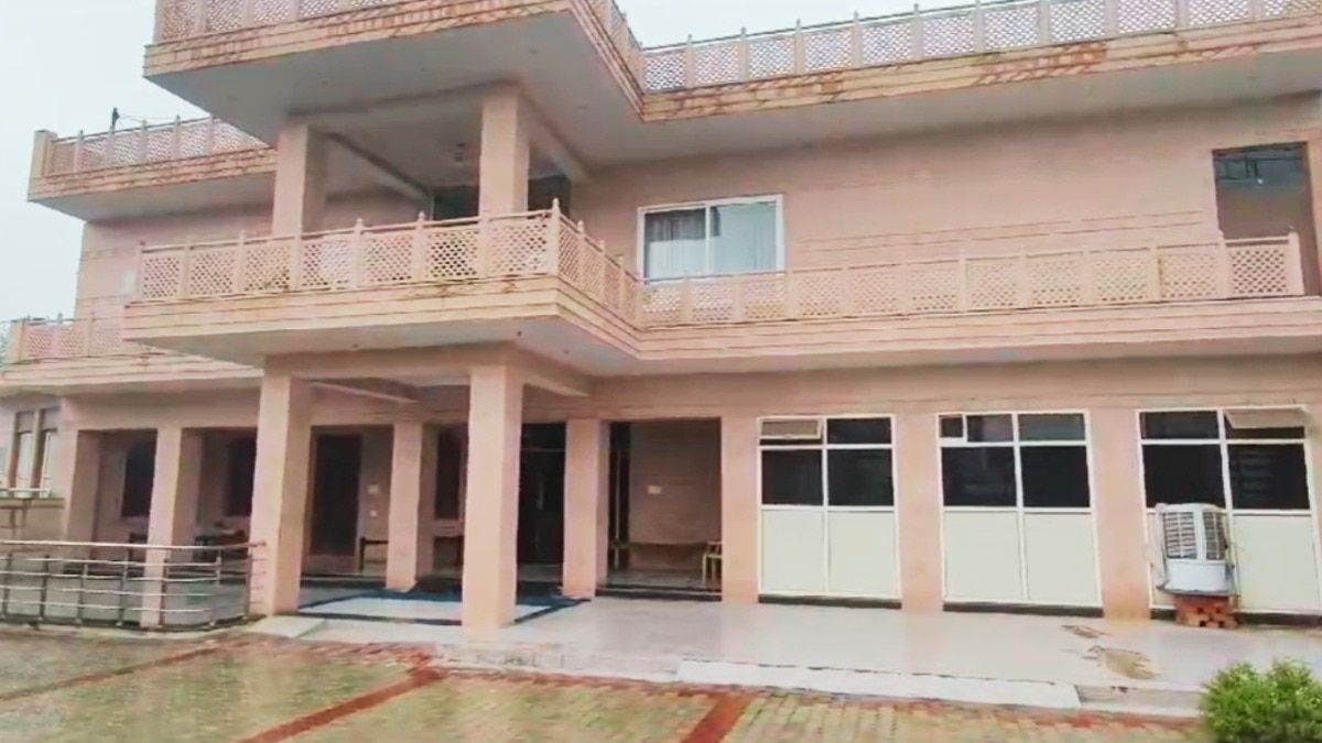 देश का अनोखा घर: जिसका आंगन राजस्थान में तो कमरे हरियाणा में, दोनों राज्यों से आते हैं बिजली बिल NewsTak