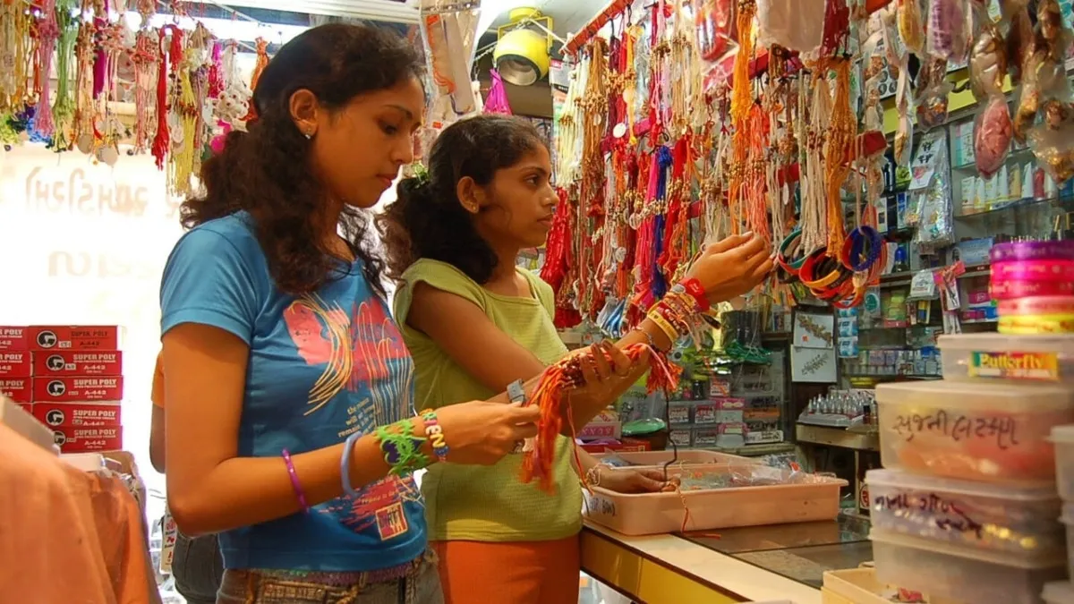 Raksha Bandhan 2024 Muhurat: भाई की राशि के अनुसार राखी बांधना ज्यादा फलदायी, यहां जानें शुभ दिन और मुहूर्त तस्वीर: इंडिया टुडे.