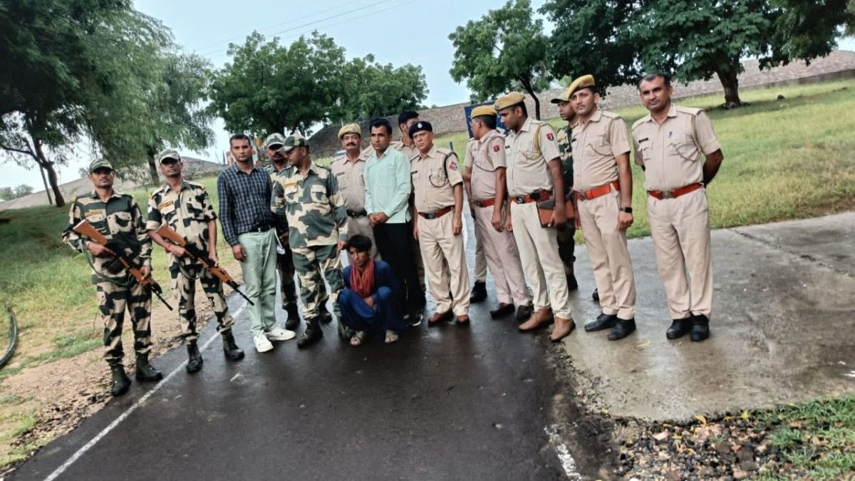 जोधपुर पहुंचे पीएम मोदी, इधर भारत-पाक बॉर्डर पर हुआ कुछ ऐसा कि सुरक्षा एजेंसियों में मचा हड़कंप! NewsTak