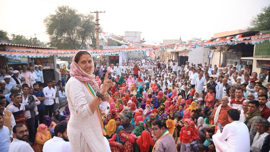 VIDEO: 'अकड़ नहीं दिखाऊंगी, राहुल कस्वां की जीत के लिए पूरी जान लगा दूंगी', महिला विधायक का जोरदार भाषण Video Thumbnail