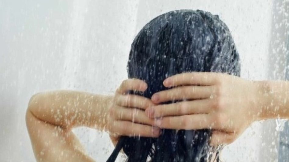 Hanumangarh: 'वो बेखबर नहाती रही..और वीडियो बनता रहा', घर में चिनाई करने आए मिस्त्री का बड़ा कांड Video Thumbnail