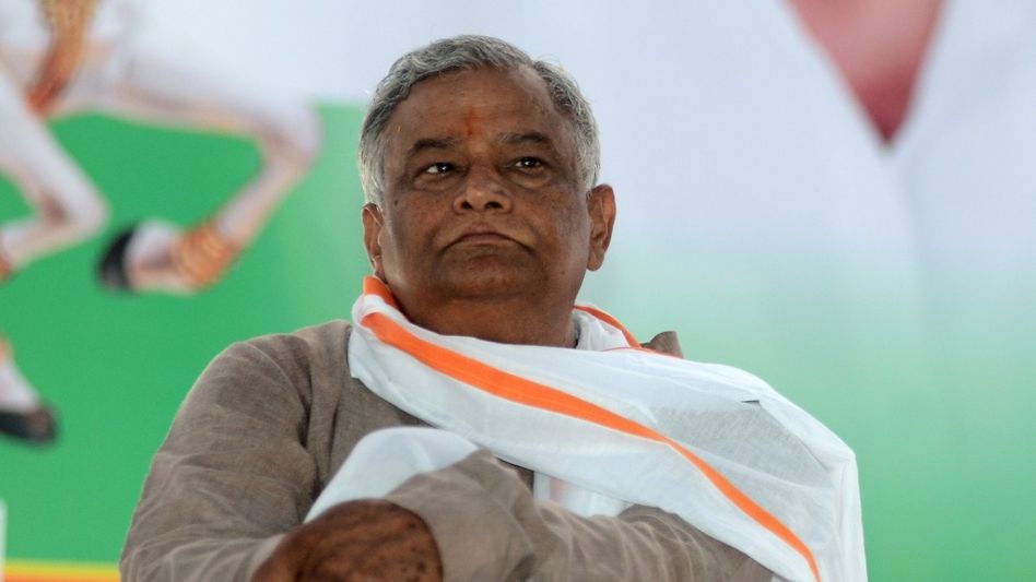 मीणा हाईकोर्ट में छलका किरोड़ीलाल मीणा का दर्द, इस्तीफे को लेकर बोले- 'मेरे लोग ही मेरा बलिदान भूल गए इसलिए...' Video Thumbnail