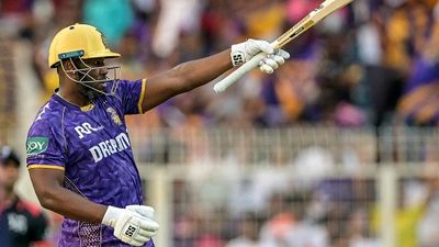 IPL 2026 Retention Highlights: ग्लेन मैक्सवेल को पंजाब और वेंकटेश अय्यर को केकेआर ने किया रिलीज, यहां देखें हर टीम की पूरी लिस्ट SportsTak Hindi