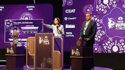 WPL Auction 2026 Highlights : दीप्ति शर्मा पर बरसे करोड़ों तो अंत में प्रतिका रावल की खुली किस्मत, जानें कैसी बनीं टीमें wpl auction