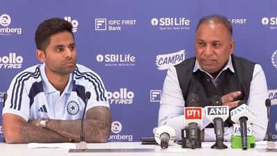 India T20 World Cup 2026 Squad Announcement Highlights: शुभमन गिल टी20 वर्ल्ड कप से बाहर, इशान किशन की टीम में वापसी SportsTak Hindi