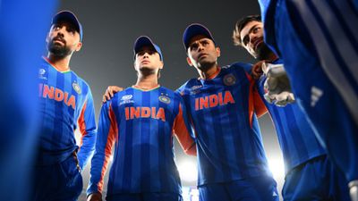 IND vs SA LIVE Score T20 World Cup 2026: अहमदाबाद में पहले बैटिंग या बॉलिंग, किस फैसले से मिलती है जीत SportsTak Hindi