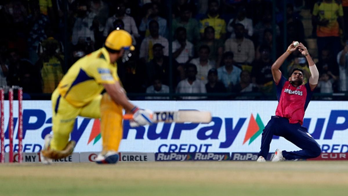 Tushar Deshpande, MS Dhoni