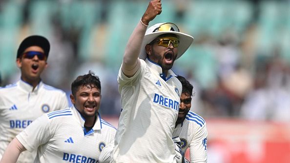 India fielder Shreyas Iyer celebrates