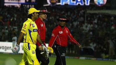 कुछ यूं रही चेन्नई के आईपीएल खिताबों की रोमांचक कहानी SportsTak Hindi