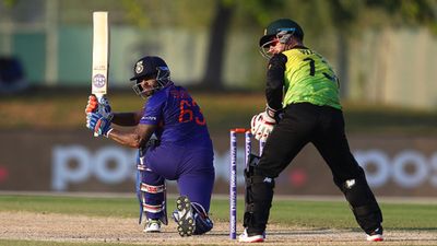 सलाम क्रिकेट: सिर्फ 4 मैच खेलने वाला ये भारतीय खिलाडी है 'गेम चेंजर', वसीम अकरम ने बताया नाम SportsTak Hindi