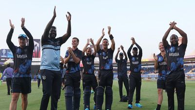 आयरलैंड को मात देकर नामीबिया ने सुपर-12 में भारत के ग्रुप में की एंट्री  SportsTak Hindi