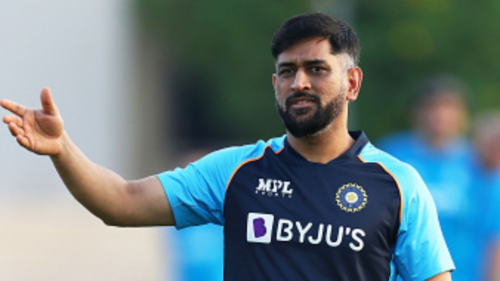 धोनी ने दिखाए भारतीय क्रिकेटरों को 'नए तेवर', पाकिस्‍तान के खिलाफ मैच से पहले बदला अपना  रोल
