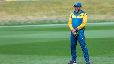 वकार यूनिस के नमाज वाले बयान पर भड़का भारतीय क्रिकेटर, कहा- तुम्हारी जिहादी... SportsTak Hindi