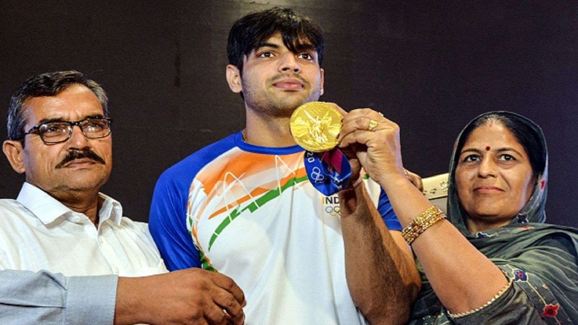 बड़ी खबर: नीरज चोपड़ा और श्रीजेश समेत 11 को मिलेगा खेल रत्‍न! अर्जुन अवॉर्ड के 35 नामितों में शिखर धवन