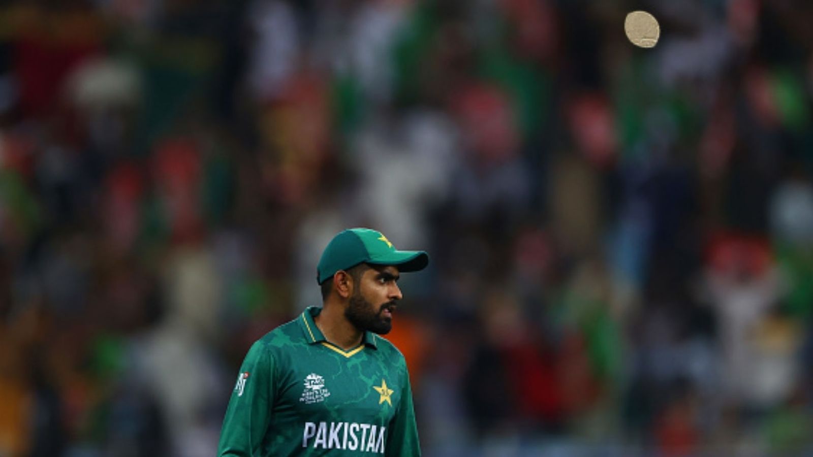 बाबर पर बड़ा खुलासा, जब भारतीय गेंदबाजों की उधेड़ रहे थे बखिया, तब अस्पताल में वेंटिलेटर पर थीं उनकी मां बाबर पर बड़ा खुलासा, जब भारतीय गेंदबाजों की उधेड़ रहे थे बखिया, तब अस्पताल में वेंटिलेटर पर थीं उनकी मां