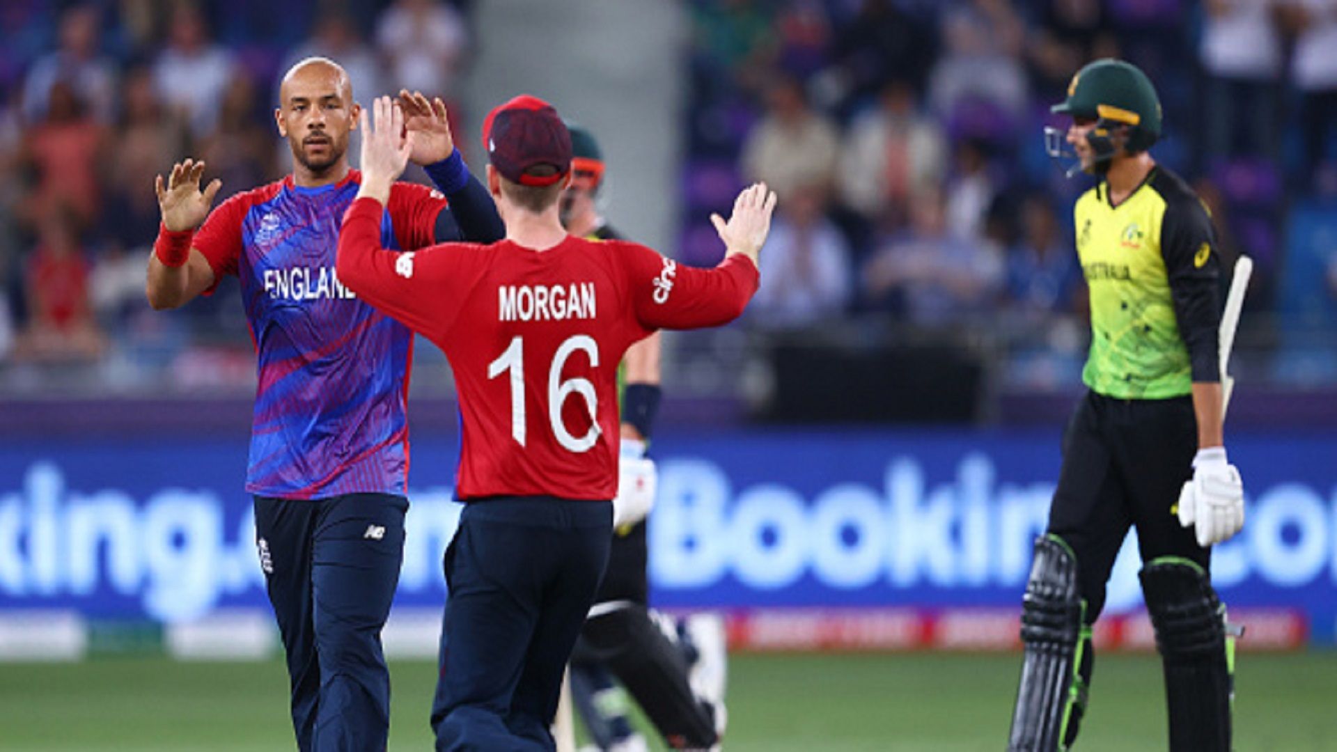 Eng vs Aus : ऑस्ट्रेलिया को रौंद कर इंग्लैंड ने लगाई जीत की हैट्रिक, सेमीफाइनल का टिकट हुआ तय!