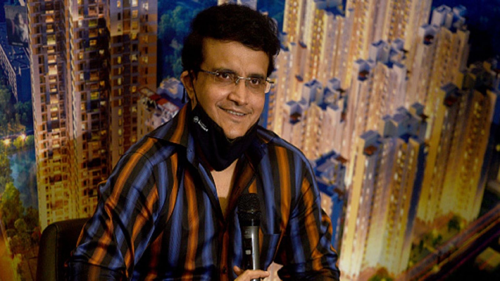 दादा का मजाकिया अंदाज- द्रविड़ के बेटे की शिकायत के बाद लिया हेड कोच बनाने का फैसला दादा का मजाकिया अंदाज- द्रविड़ के बेटे की शिकायत के बाद लिया हेड कोच बनाने का फैसला