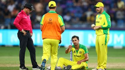 1 सिक्स समेत जड़े सात चौके, मिचेल स्टार्क की 8 गेंदों पर पलट गई पूरी बाजी SportsTak Hindi