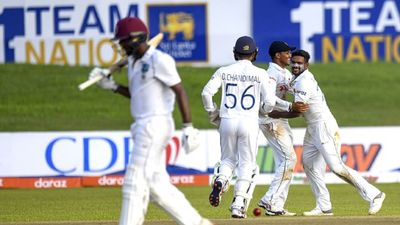 SL vs WI ; बारिश के बीच वेस्टइंडीज ने बचाया फॉलोऑन, श्रीलंका की पकड़ मजबूत SportsTak Hindi