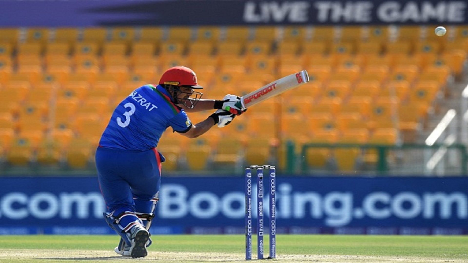 26 गेंदों में खत्‍म 91 रन का लक्ष्‍य, छक्‍कों की आतिशबाजी से गूंजा स्‍टेडियम, दौड़कर बनाए सिर्फ 2 रन